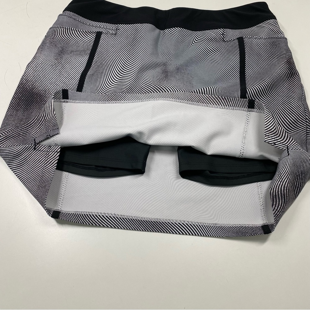 Adidas Golf Skirt Stripes Abstract Athletic Skort Shorts Pockets Mini Small - Picture 3 of 13
